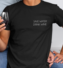 Lade das Bild in den Galerie-Viewer, SAVE WATER - SHIRT HERREN