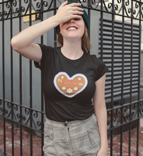 Lade das Bild in den Galerie-Viewer, ESKALIERT EH LEBKUCHENHERZ - SHIRT DAMEN