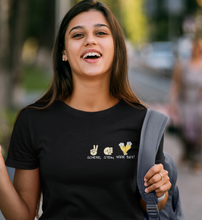 Lade das Bild in den Galerie-Viewer, SCHERE, STEIN, PAAR BIER - SHIRT DAMEN