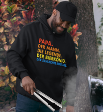 Lade das Bild in den Galerie-Viewer, PAPA BIERKÖNIG - HOODIE
