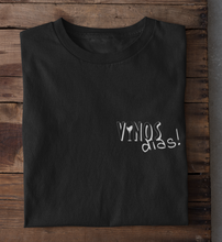 Lade das Bild in den Galerie-Viewer, VINOS DIAS - OVERSIZE SHIRT