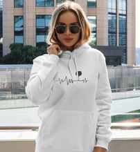 Lade das Bild in den Galerie-Viewer, HERZSCHLAG WEIN - HOODIE