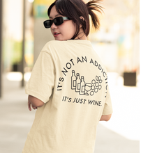 Lade das Bild in den Galerie-Viewer, JUST WINE - OVERSIZE SHIRT