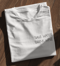 Lade das Bild in den Galerie-Viewer, SAVE WATER - SHIRT DAMEN
