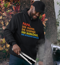 Lade das Bild in den Galerie-Viewer, PAPA BIERKÖNIG - HOODIE
